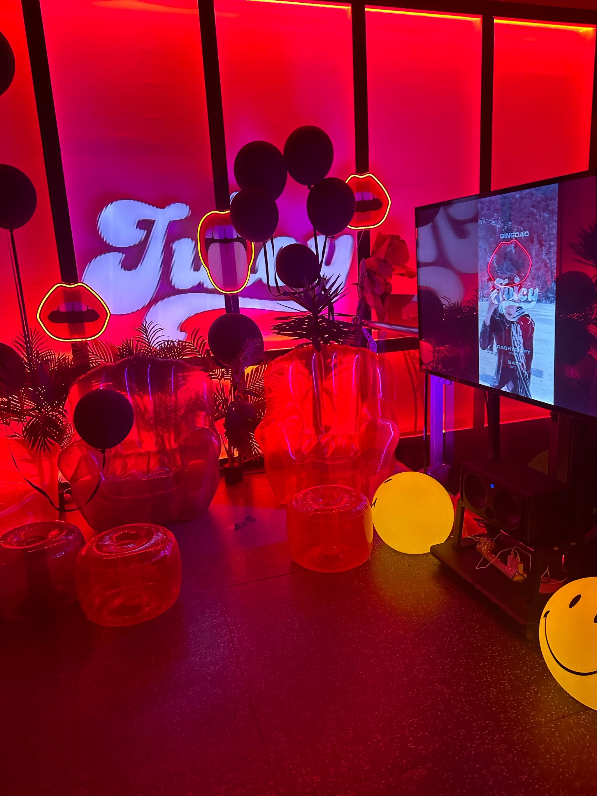 商务ktv：体验豪华氛围，物超所值-丹徒区ktv预订